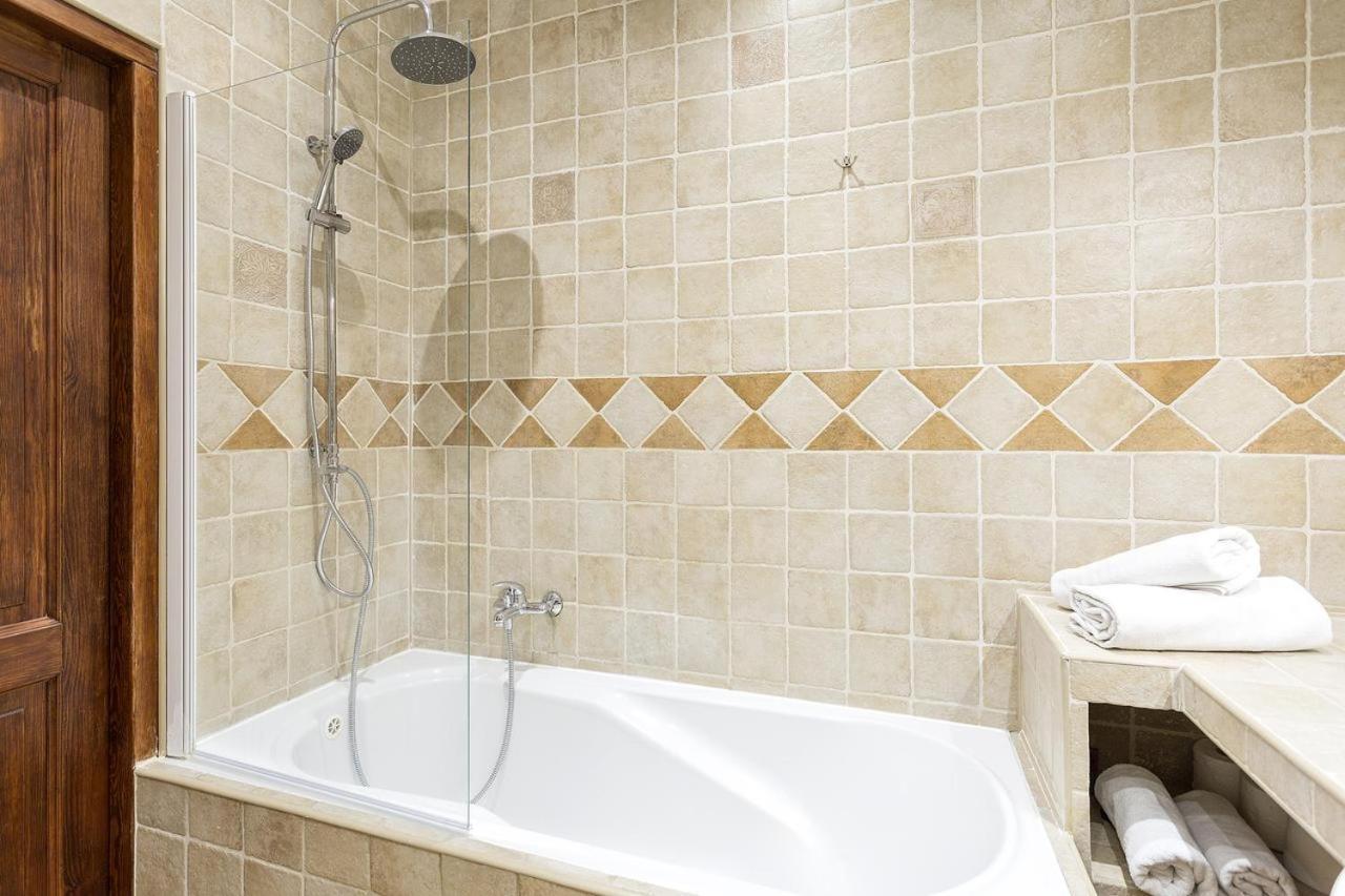 Next To The Wawel Castle Apartment Krakow Bagian luar foto