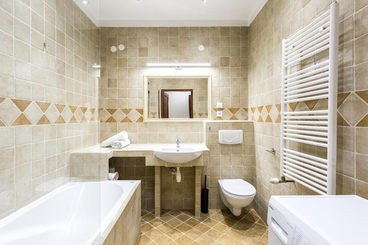 Next To The Wawel Castle Apartment Krakow Bagian luar foto